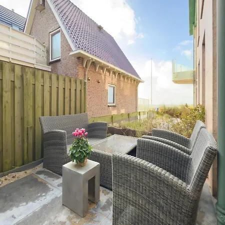 Egmond Boulevard With Parking 펜션